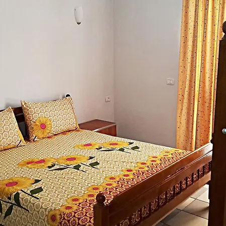 Aquarius Lägenhetshotell Velipojë