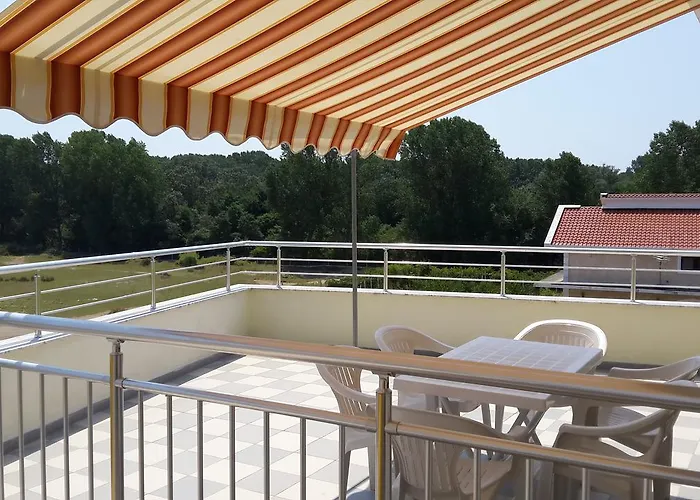 Aquarius Aparthotel 3*