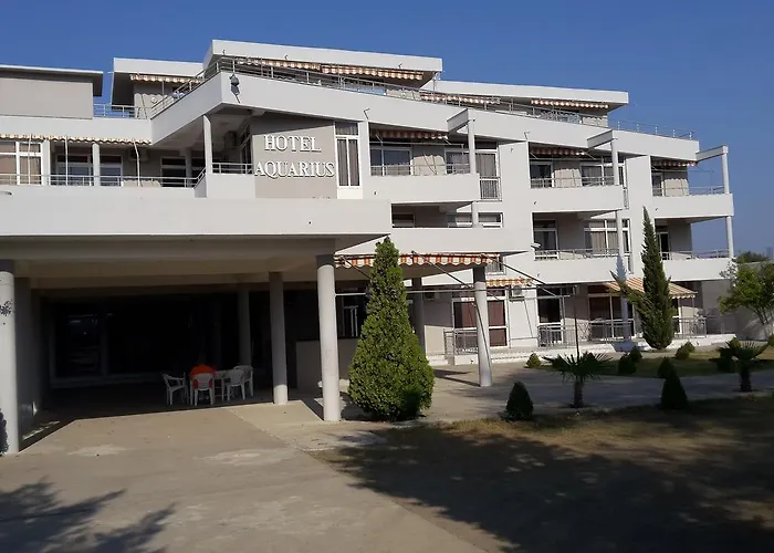 Aquarius Aparthotel 3*