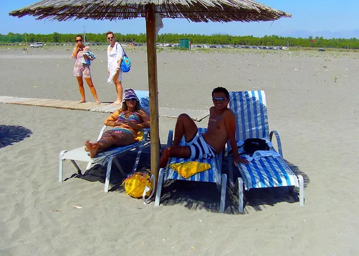 Aquarius Aparthotel 3*