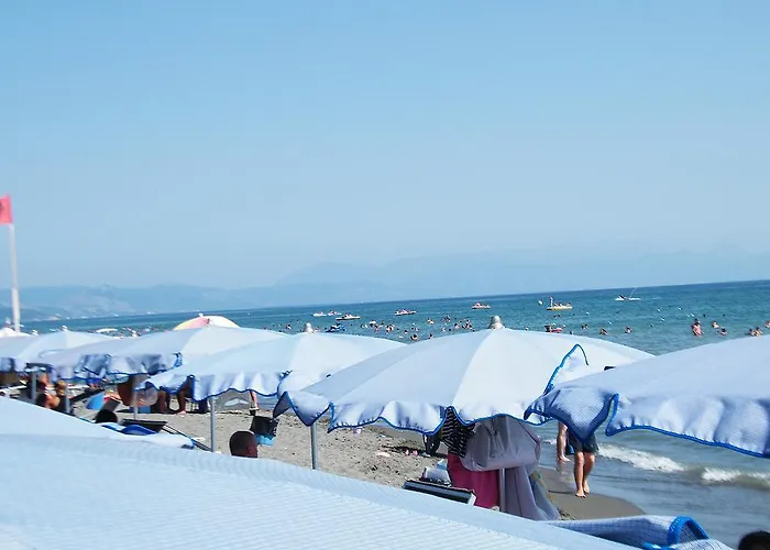 Aquarius Aparthotel 3*