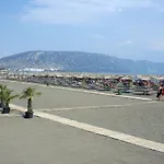 Aquarius Apart Otel Velipojë